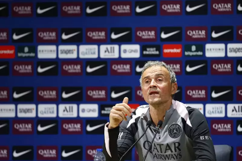 إنريكي: من الرائع رؤية حكيمي ومباي في نهائي كأس الأمم.. وأحدهما سيعود إليّ غاضبًا 